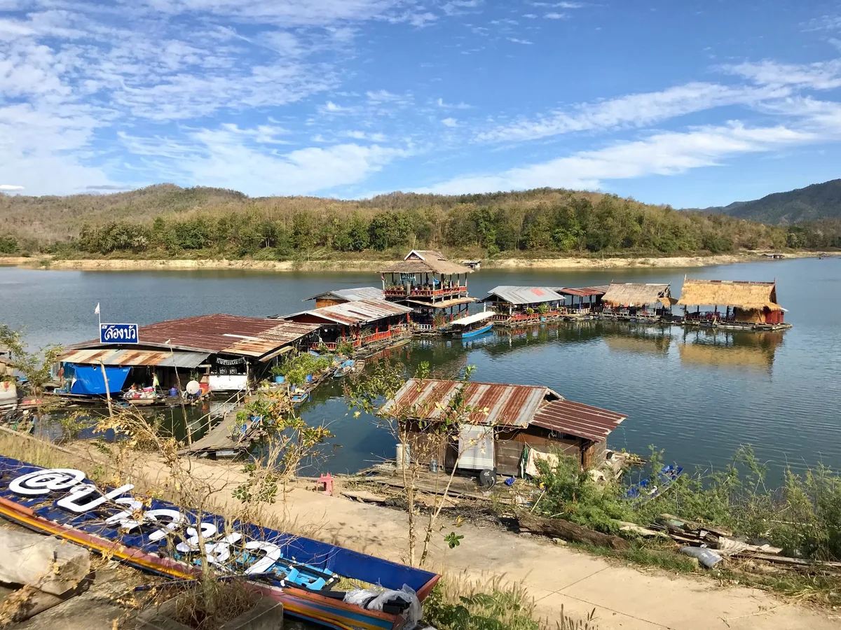 Raft houses and floating restaurants of Ban Pak Nai fishing village on the Sirikit reservoir in Nan province